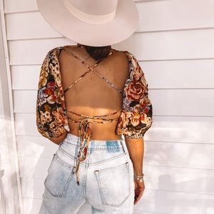 Floral top size small brand new